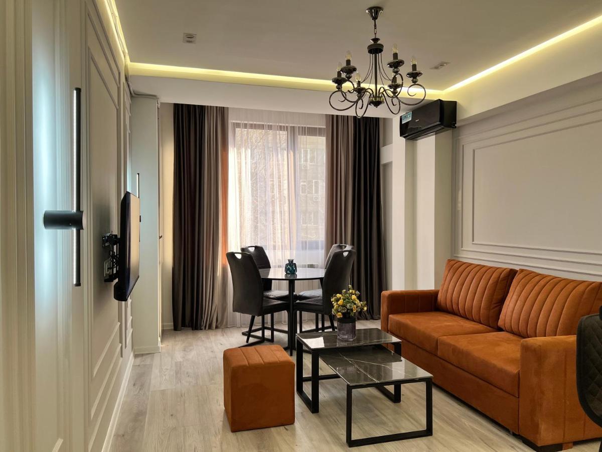 Cozy Apt 3 City Center エレバン エクステリア 写真